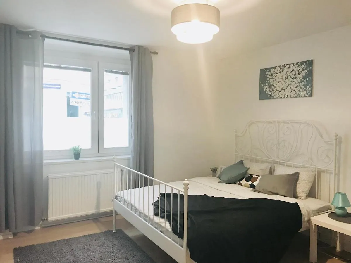 Nr.1 Perfect 3 Bedrooms Near To Main Train Station Viyana Daire
